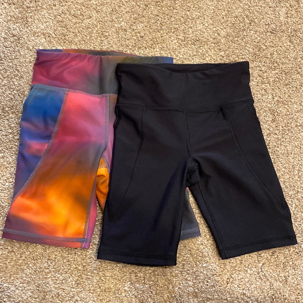 Old Navy Active Bike Short Size S (6-7) 2 pairs